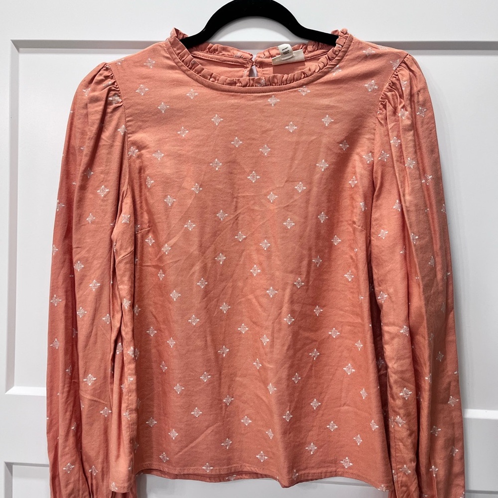 Boutique Weatern Style. a.n.a Peach Embroidered Long Sleeve Blouse